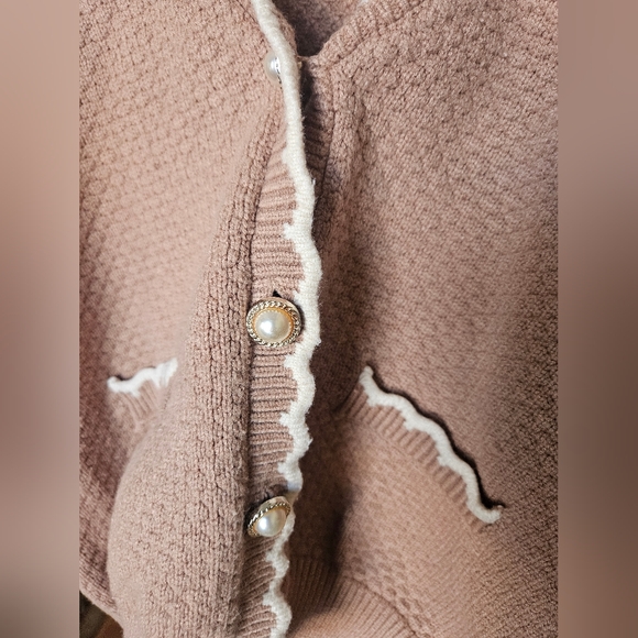 NWOT Adrianna Papell Cream Cardigan with White Trim - Picture 7 of 12